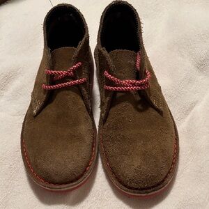 VELDSKOEN KIDS LOGAN THE LION (RED SOLE)